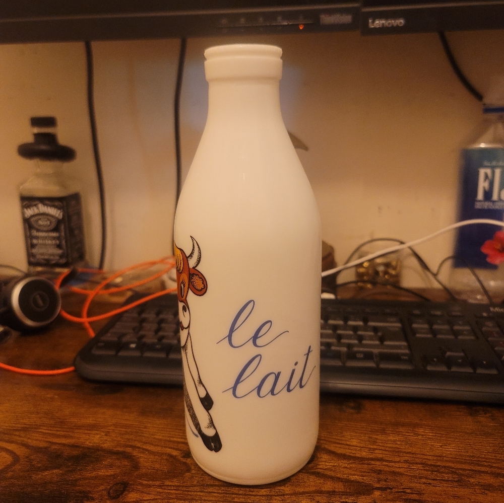 Vintage cute cow milk bottle - Picture 2 of 4
